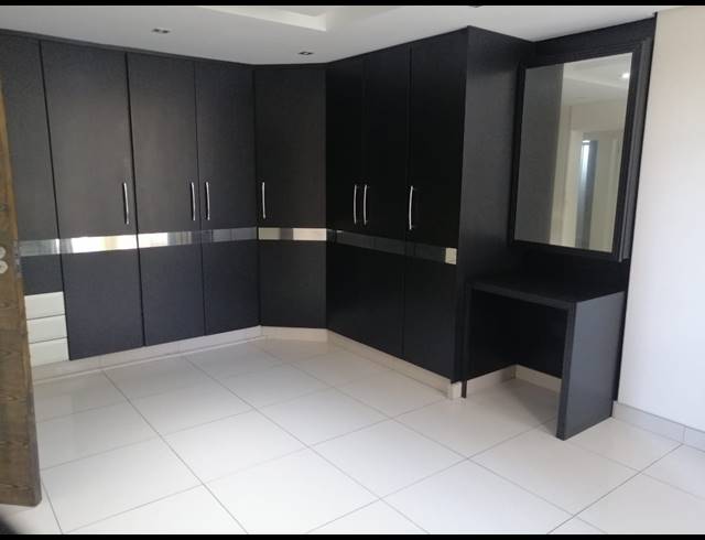 3.5 BEDROOM FLAT FOR SALE IN NORTH BEACH